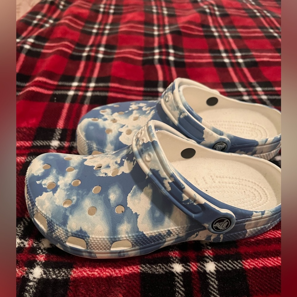 Cloud crocs